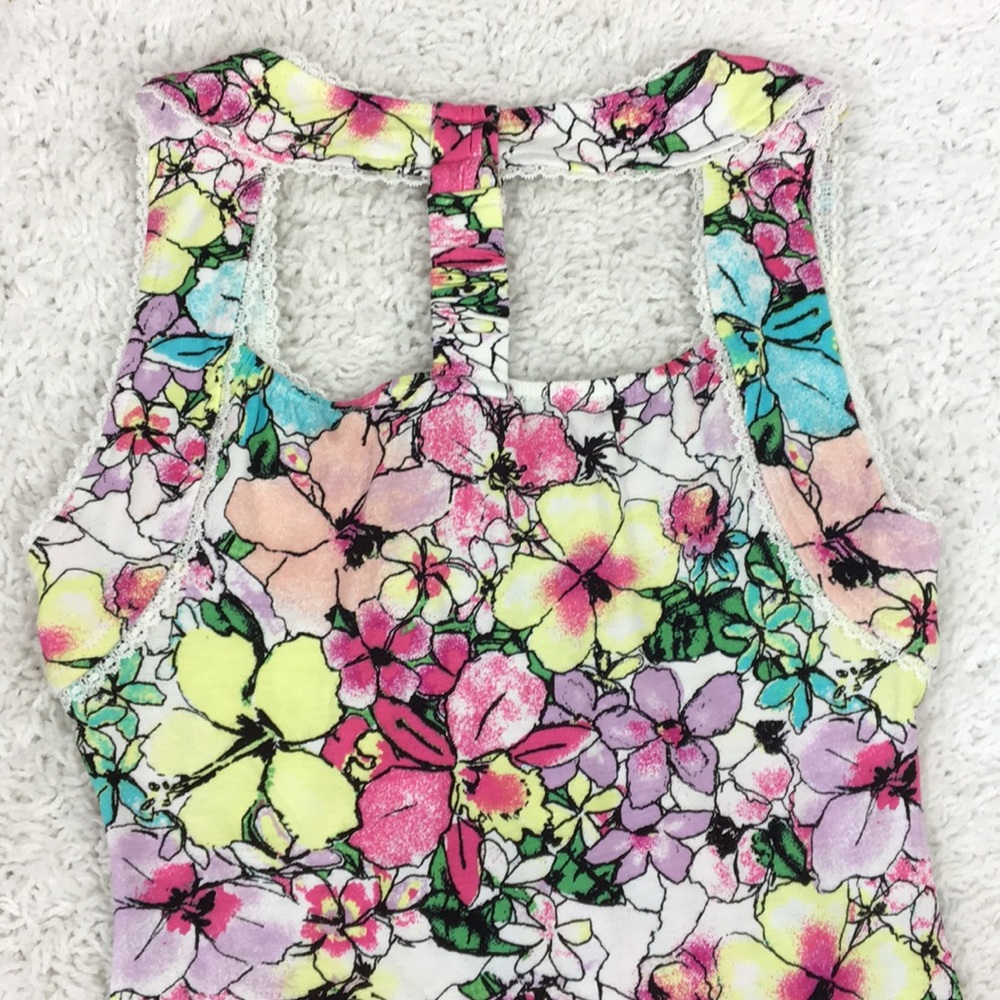 American Rag Small Floral Top - Picture 3 of 8